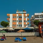 Er-oez & Restaurant 3*
