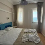 Er-oez & Restaurant 3*