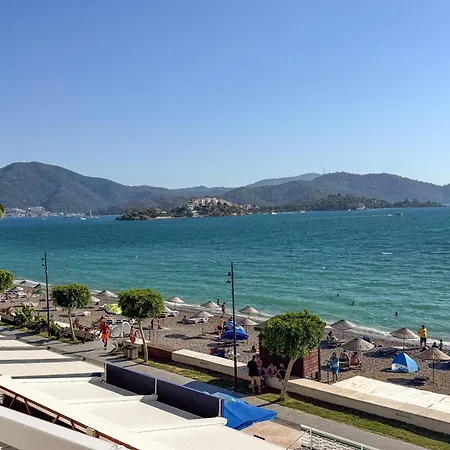 Er-oez & Restaurant Hotel 3*