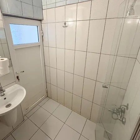 Hotell Er-oez & Restaurant 3*